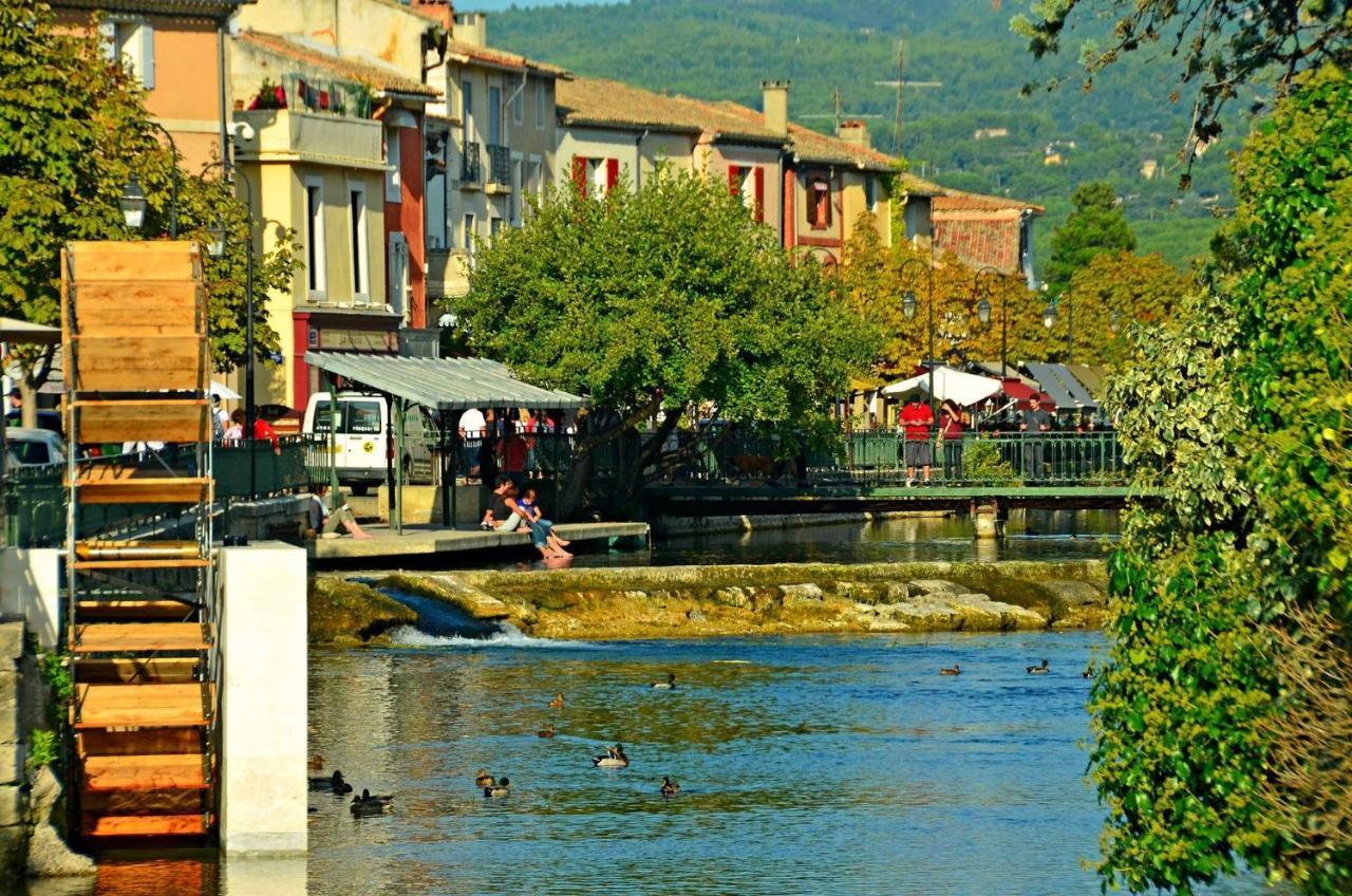Le Petit Studio - 15 M2 - Centre Ville - Sorgue A 50 M LʼIsle-sur-la-Sorgue Exterior foto